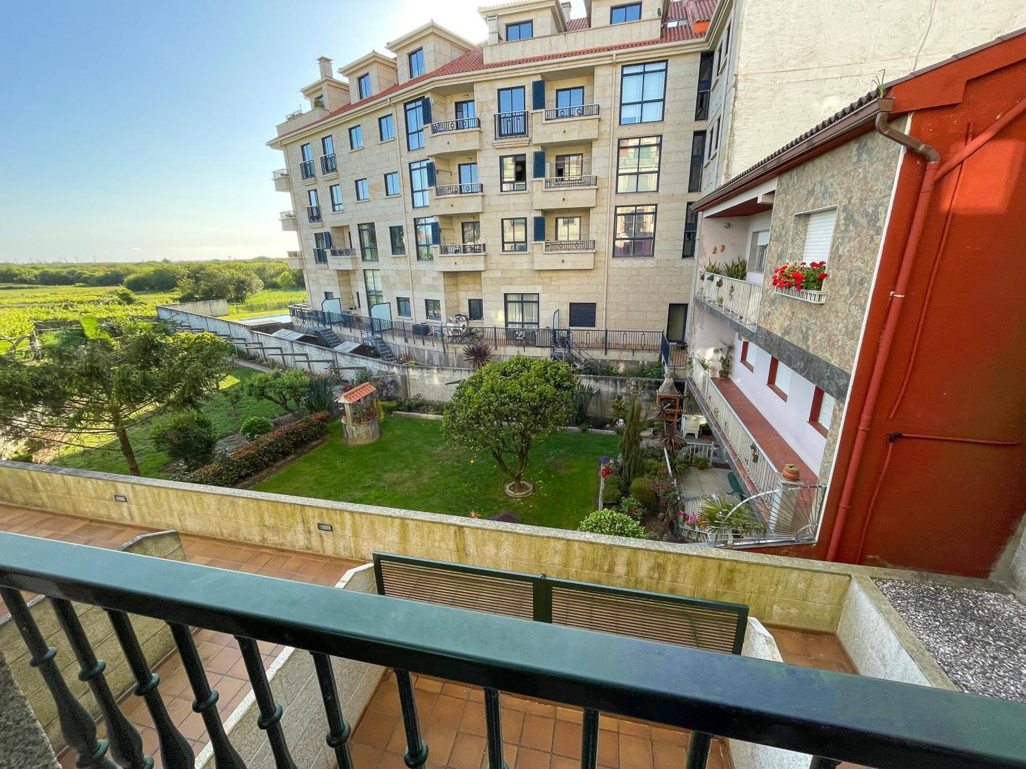 Apartamentos Revolta Sanxenxo 3000 Револта Екстериор снимка